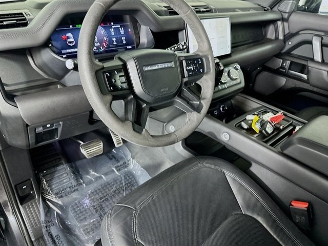 2023 Land Rover Defender 90 V8